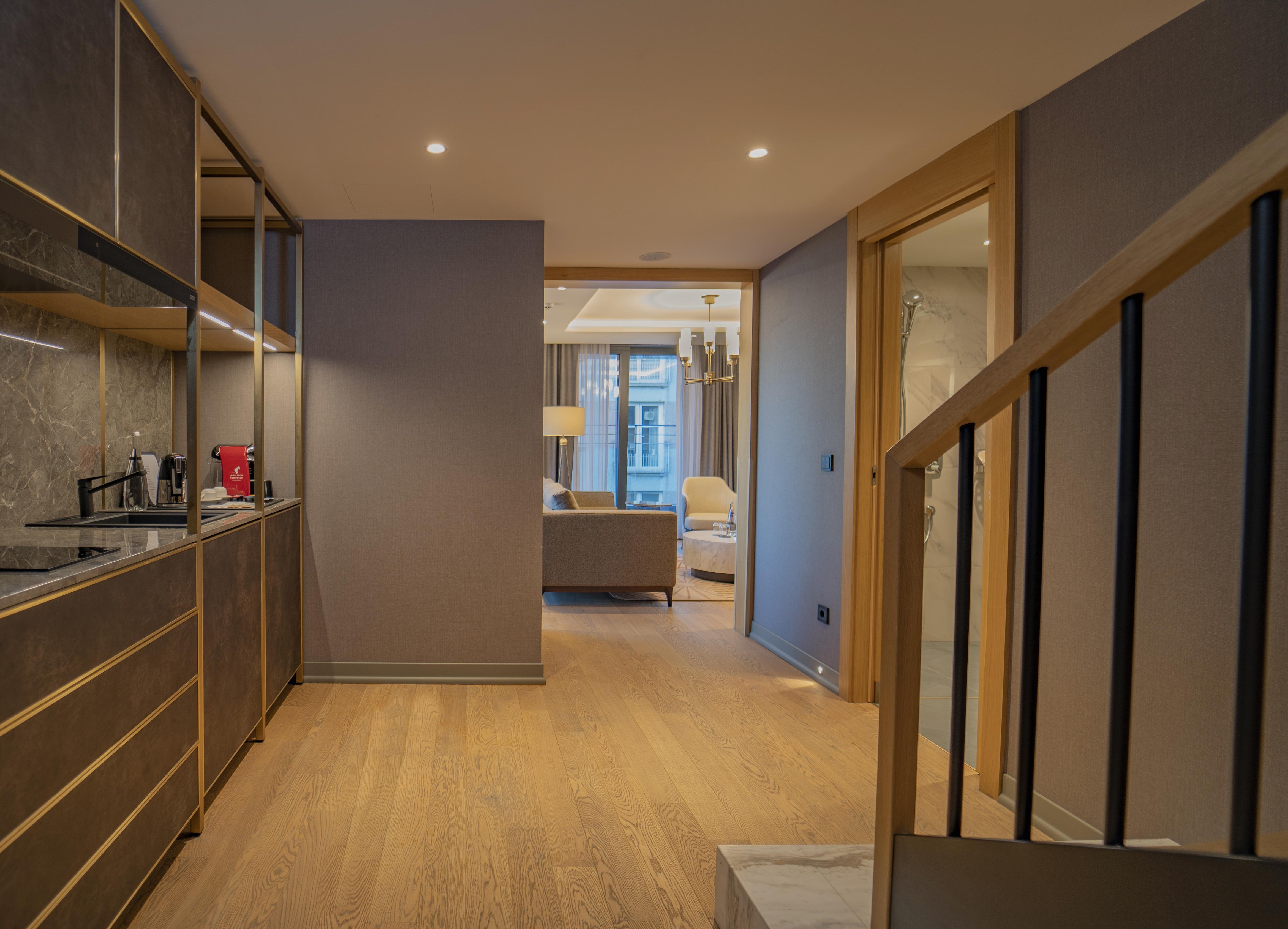 Sofitel Istanbul Taksim Hotel Екстериор снимка A typical apartment interior