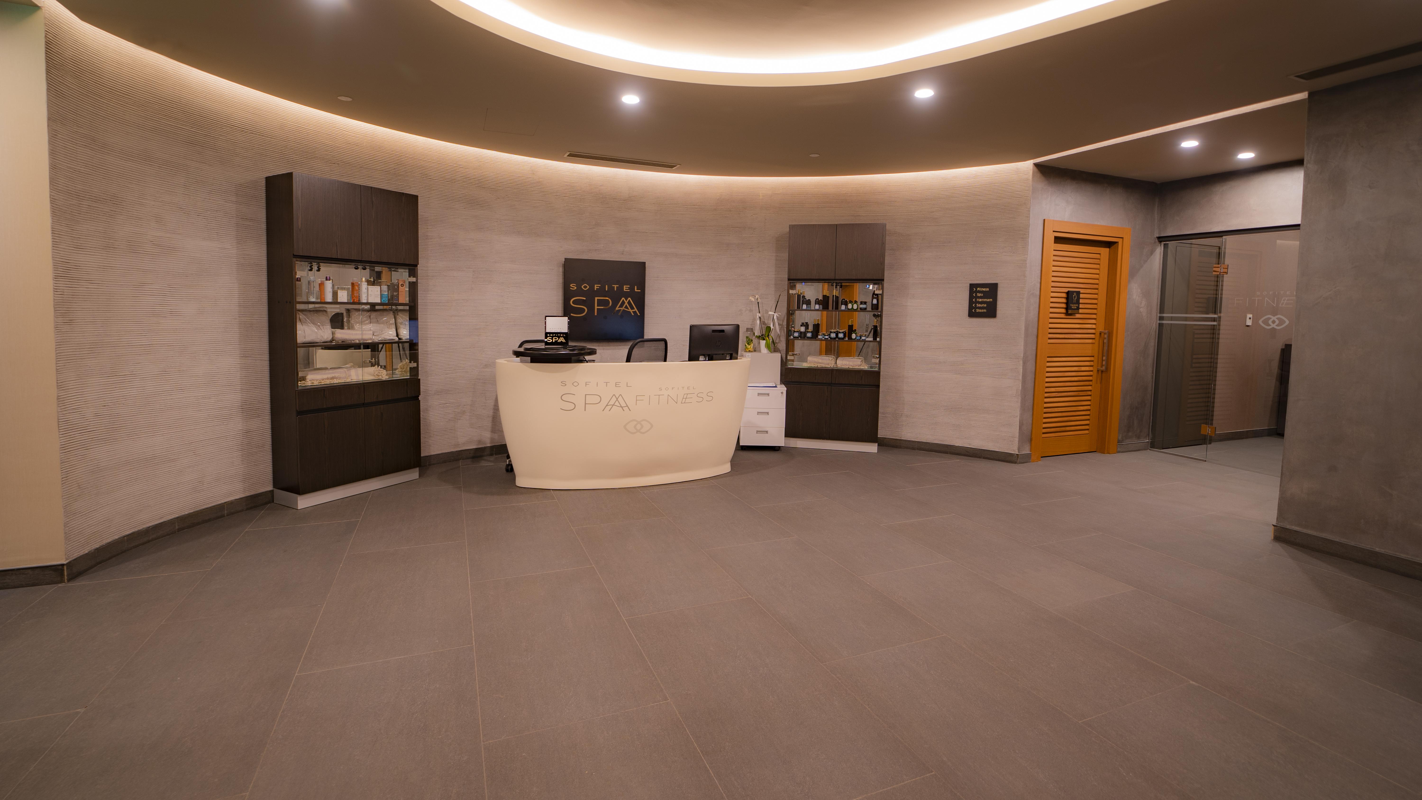 Sofitel Istanbul Taksim Hotel Екстериор снимка The reception area of the spa